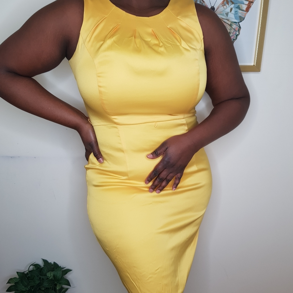 Dressbarn sleeveless yellow dress Size 12